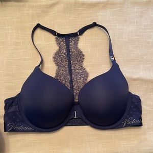 Brand new Victoria Secret bra size 38B